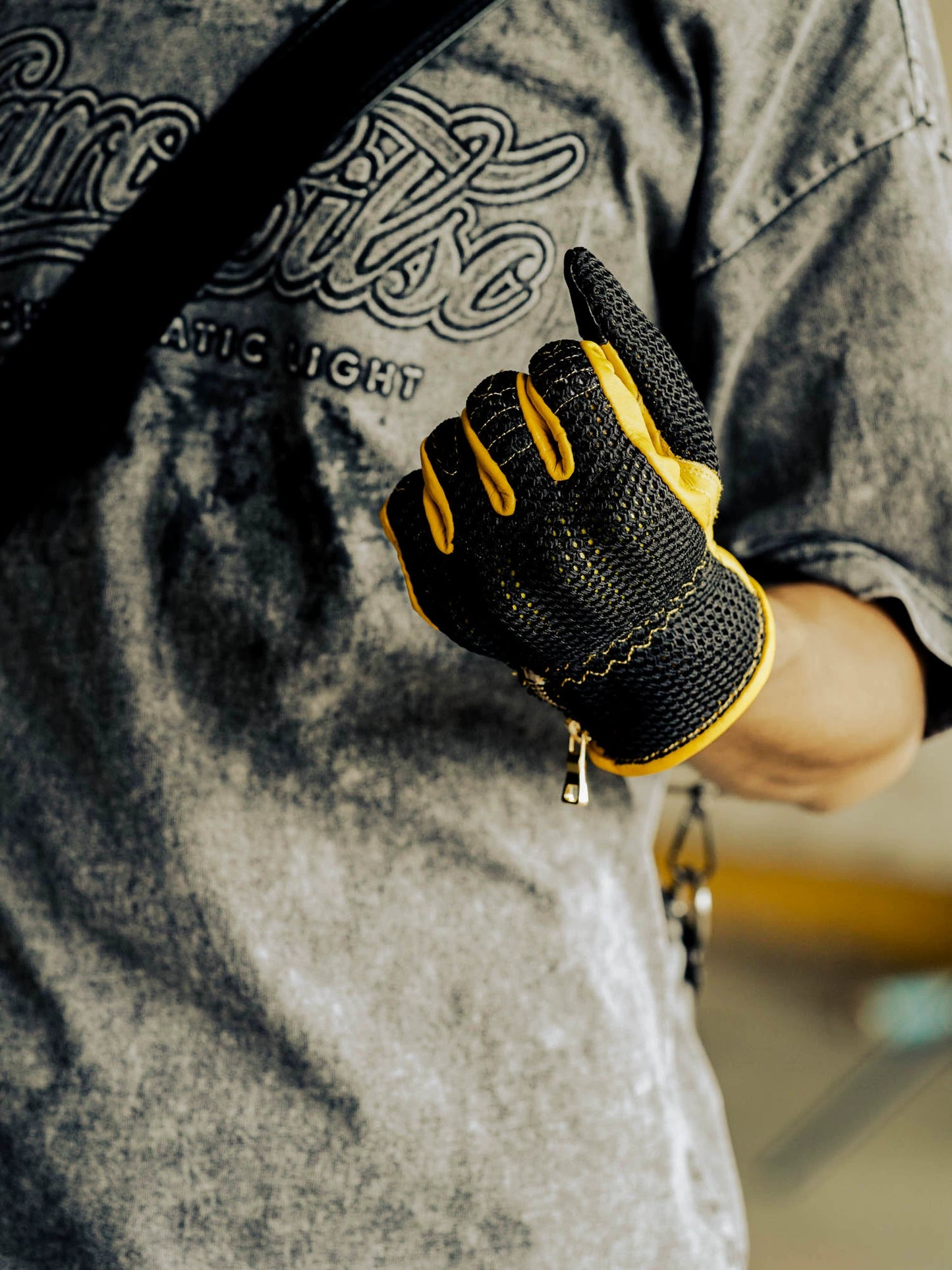 MR MOTOR Perforated Retro Riding Gloves